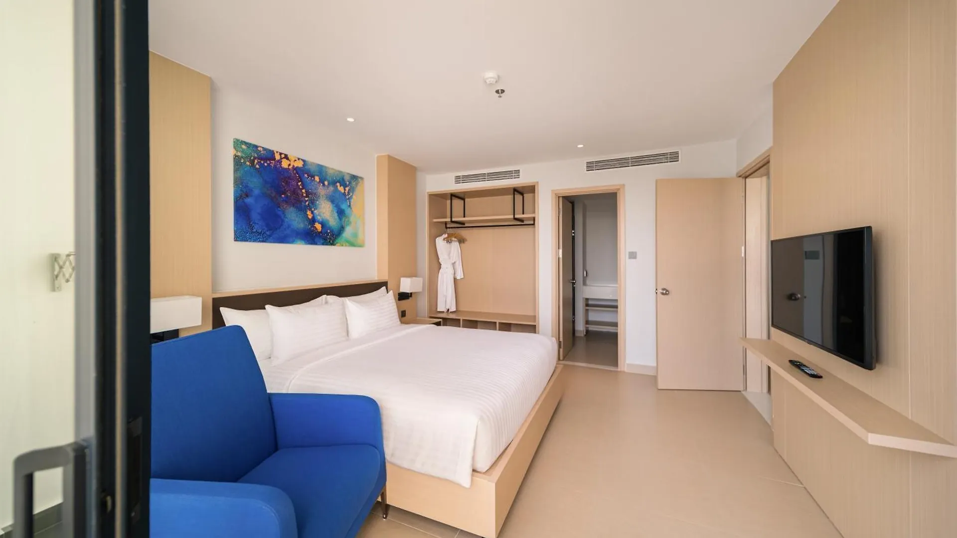 Seaview Cam Ranh Nha Trang Near Airporrt Aparthotel 0*,  Vietnam