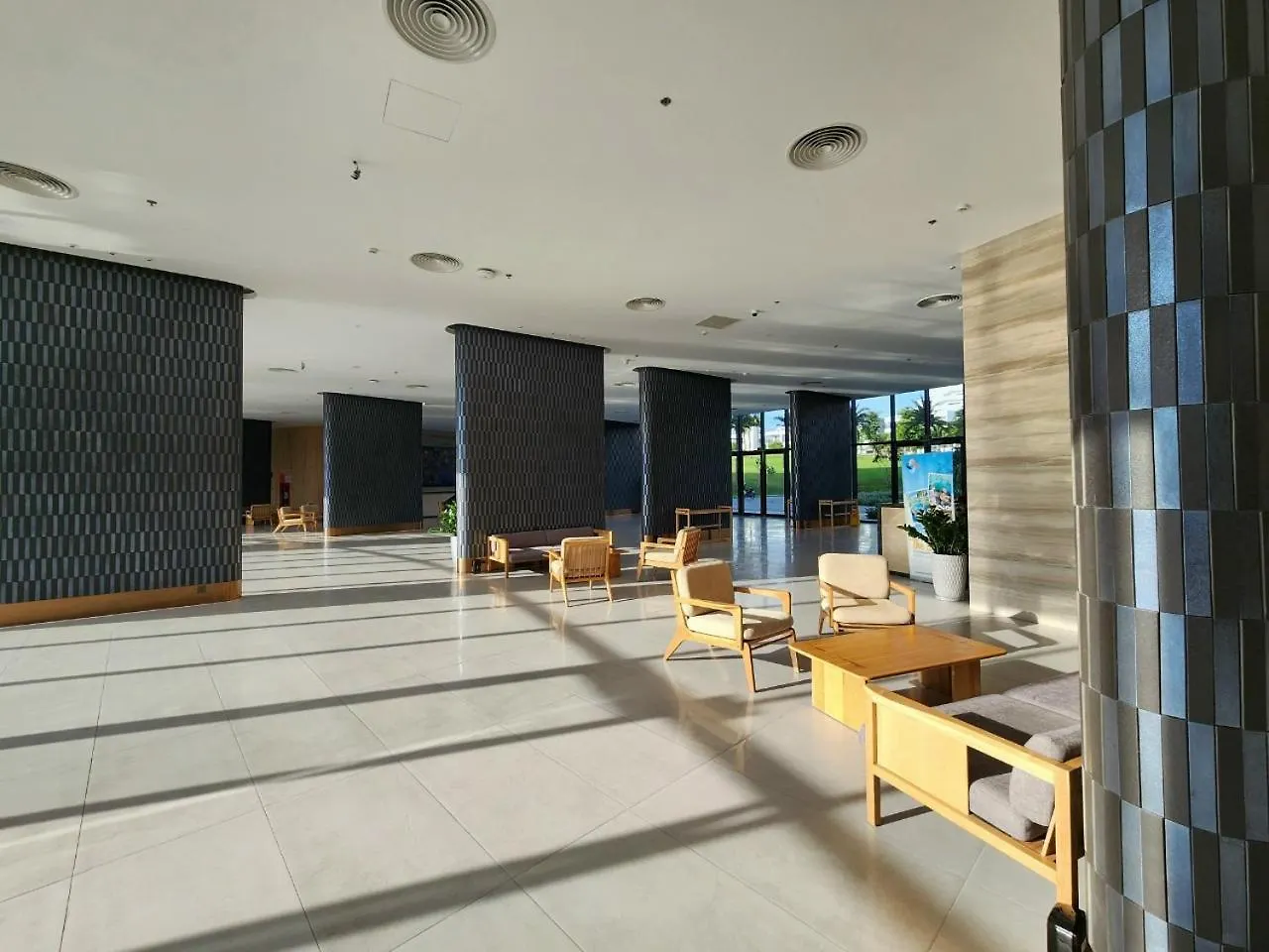 Aparthotel Seaview Cam Ranh Nha Trang Near Airporrt Vietnam