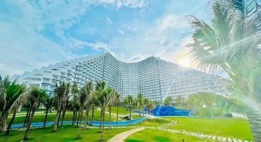 Seaview Cam Ranh Nha Trang Near Airporrt Aparthotel 0*,  Vietnam